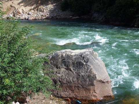 Tamcho Lhakhang river